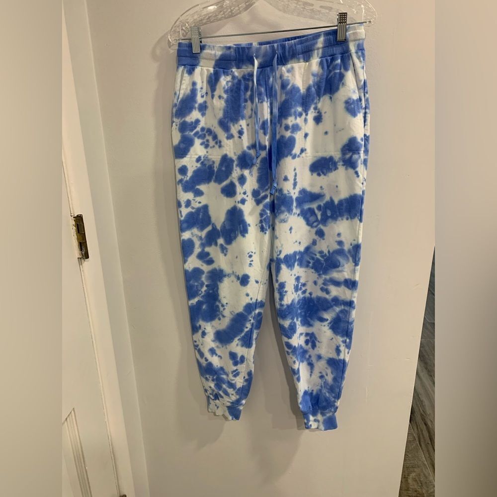 Jane and Delancey Blue and White Tie-Dye Sweatpants Pants